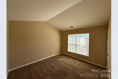 5433 Peachwood Drive, Charlotte, NC 28216 - Photo 9