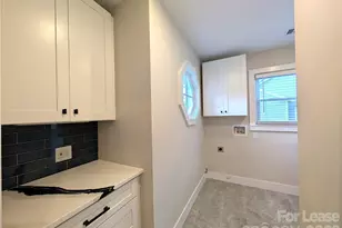 2445 Morton St, Charlotte, NC 28208 - Photo 5