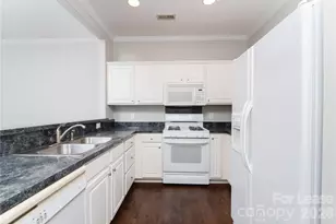 14925 Scothurst Ln, Charlotte, NC 28277 - Photo 5