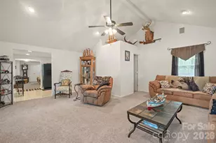 370 Shiloh Rd, Statesville, NC 28677 - Photo 29