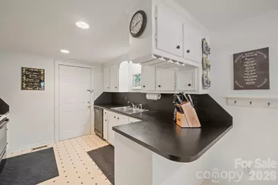 370 Shiloh Road, Statesville, NC 28677 - Photo 17