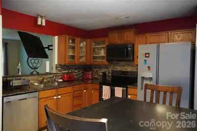 2740 Meadow Knoll Drive, Charlotte, NC 28269 - Photo 5