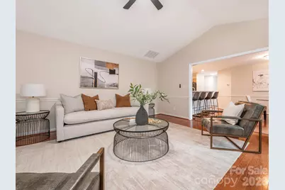 1207 Matthews Plantation Drive, Matthews, NC 28105 - Photo 5
