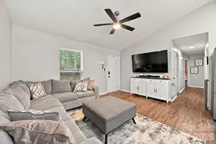 7201 Lancashire Dr, Mint Hill, NC 28227 - Photo 5