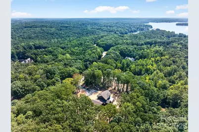 9215 Island Point Road, Charlotte, NC 28278 - Photo 11