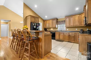 5693 Stonehenge Ct, Granite Falls, NC 28630 - Photo 5