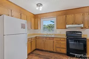 1188 Eastbrook Dr, Hendersonville, NC 28720 - Photo 13