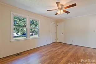1188 Eastbrook Dr, Hendersonville, NC 28720 - Photo 9