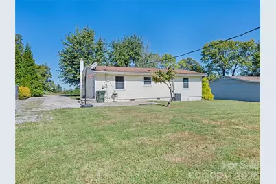 1188 Eastbrook Drive, Hendersonville, NC 28720 - Photo 5