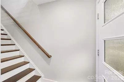 512 Sedgefield Park Drive, Charlotte, NC 28203 - Photo 5