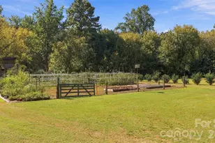 232 Pebble Stone Ln, Matthews, NC 28104 - Photo 39