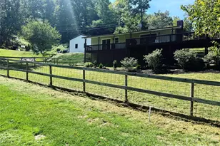 390 Hickory Hill Dr, Spruce Pine, NC 28777 - Photo 19