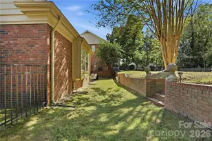 717 Fredricksburg Rd, Matthews, NC 28105 - Photo 31