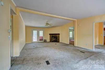 1290 Forest Ridge Drive, Bessemer City, NC 28016 - Photo 5