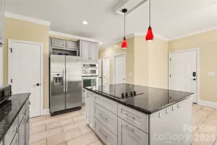 10409 Persimmon Creek Dr, Mint Hill, NC 28227 - Photo 11