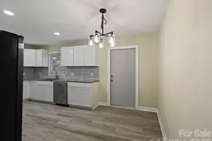 512 Villa St, Kannapolis, NC 28083 - Photo 9