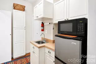 7904 Saddleview Ct, Charlotte, NC 28215 - Photo 33