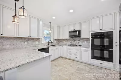 604 W Park Avenue, Mooresville, NC 28115 - Photo 13