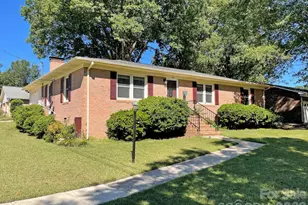 604 W Park Ave, Mooresville, NC 28115 - Photo 1