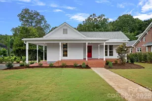 705 N Main St, Davidson, NC 28036 - Photo 1