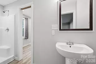 36 Medlin Ln, Flat Rock, NC 28731 - Photo 27