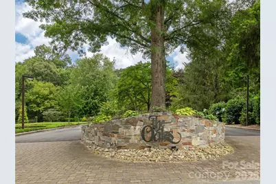 601 Red Oak Drive, Hendersonville, NC 28791 - Photo 33