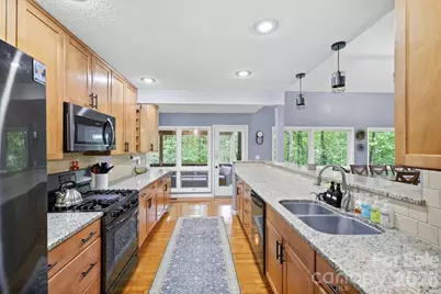 176 Sweetwater Hills Drive, Hendersonville, NC 28791 - Photo 19