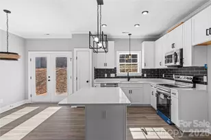 2328 Summerlin St, Winston Salem, NC 27103 - Photo 3