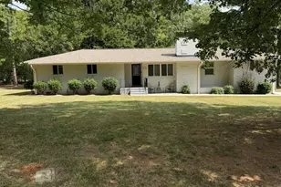 1405 Lakeview Dr, Pineville, NC 28134 - Photo 1