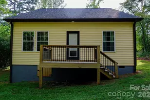 524 Asbury Dr, Landrum, SC 29356 - Photo 5