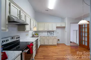 5805 Woodrock Ct, Charlotte, NC 28214 - Photo 11