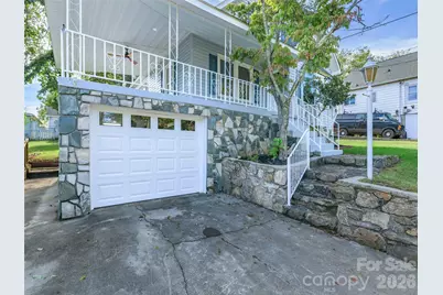 135 Patton Avenue, Canton, NC 28716 - Photo 3