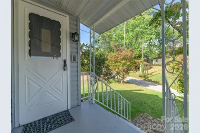 135 Patton Avenue, Canton, NC 28716 - Photo 5
