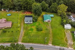 98 Duke St, Granite Falls, NC 28630 - Photo 3