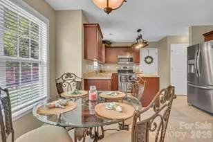 21 Sunberry Trail N, Fletcher, NC 28732 - Photo 9