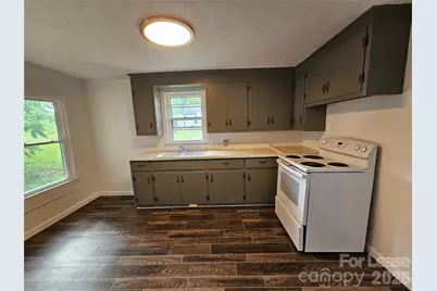 1641 Berkley Street SW, Lenoir, NC 28645 - Photo 15