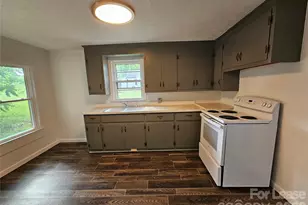 1641 Berkley St SW, Lenoir, NC 28645 - Photo 15