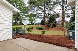 4210 Melrose Club Dr, Matthews, NC 28105 - Photo 25
