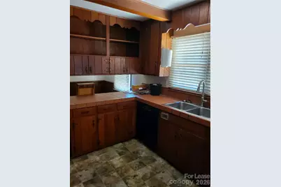 614 Carolina Avenue S, Statesville, NC 28677 - Photo 11