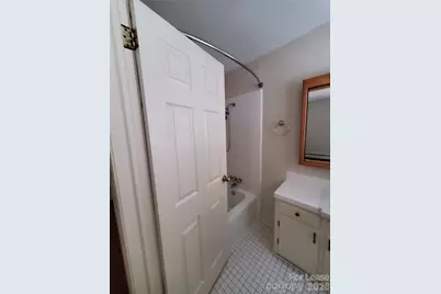 614 Carolina Avenue S, Statesville, NC 28677 - Photo 35