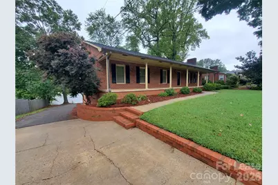 614 Carolina Avenue S, Statesville, NC 28677 - Photo 39