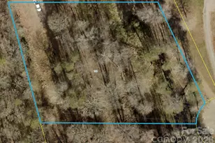 150 Hall Dr, Statesville, NC 28625 - Photo 1