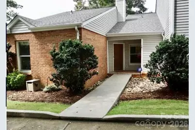 18 8th Avenue NW #18, Hickory, NC 28601 - Photo 1