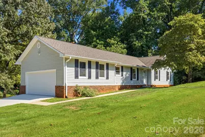 424 Holland Drive, Statesville, NC 28677 - Photo 1