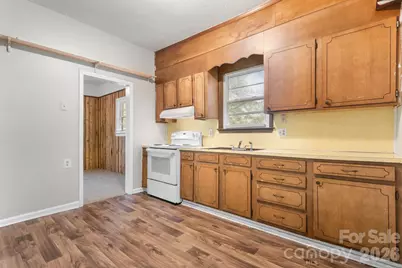 1847 2nd Avenue SW, Hickory, NC 28602 - Photo 11