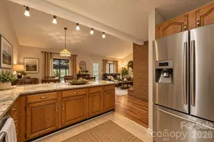 501 Woodfield Dr, Asheville, NC 28803 - Photo 5