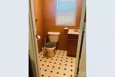2507 Elkwood Circle, Charlotte, NC 28205 - Photo 21