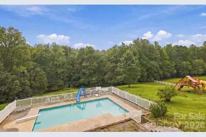1345 Shirebourn None, Hickory, NC 28602 - Photo 37