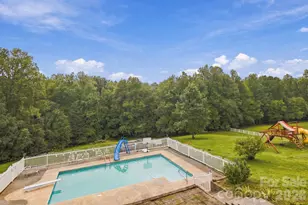 1345 Shirebourn None, Hickory, NC 28602 - Photo 37