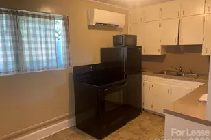 103 Fairground Ave, Hendersonville, NC 28792 - Photo 5